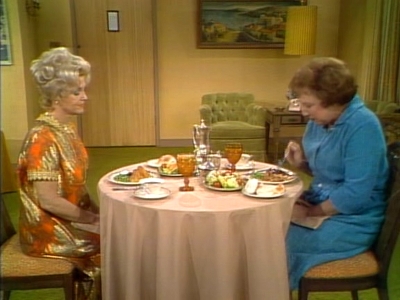 Click to watch 'Edith Has Jury Duty' (popup) All In The Family